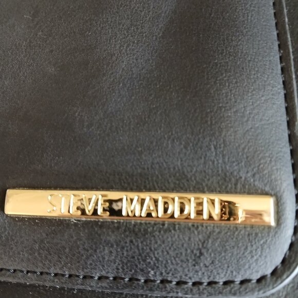 STEVE MADDEN - Black/Gold Tote - Picture 4 of 10